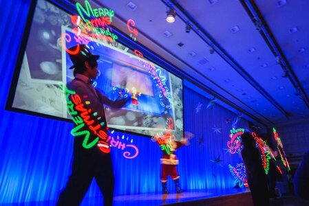 クリスマステーマのビジュアルポイ（グラフィックポイ）パフォーマンス例
